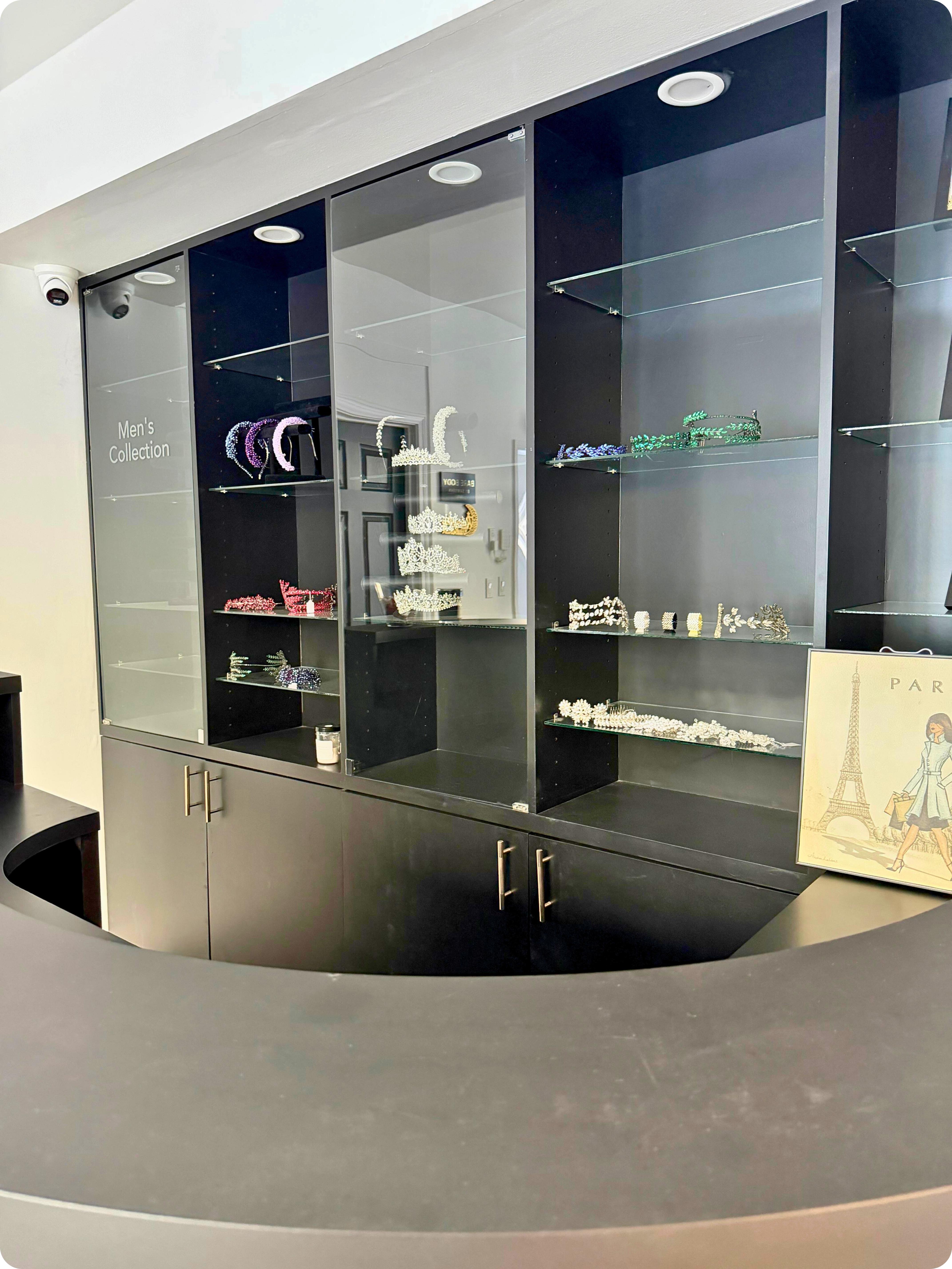 Beauty Hair Lounge styling stations
